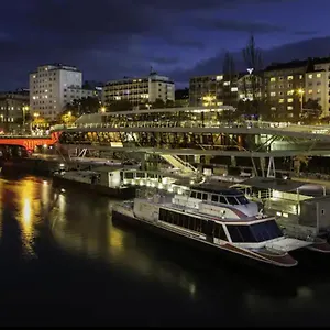 https://sehr-zentrale-wohnung-loftstyle.vienna-besthotels.com